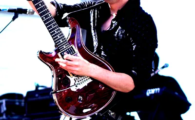 Super Diamond - The Neil Diamond Tribute